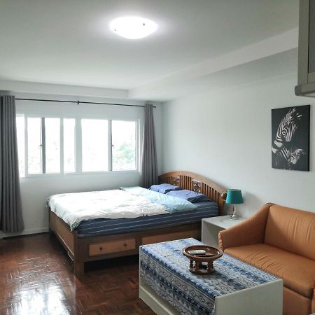 7 Pool Condo Opposite The Train Station Near Old City And Nimman Chiang Mai Exterior foto