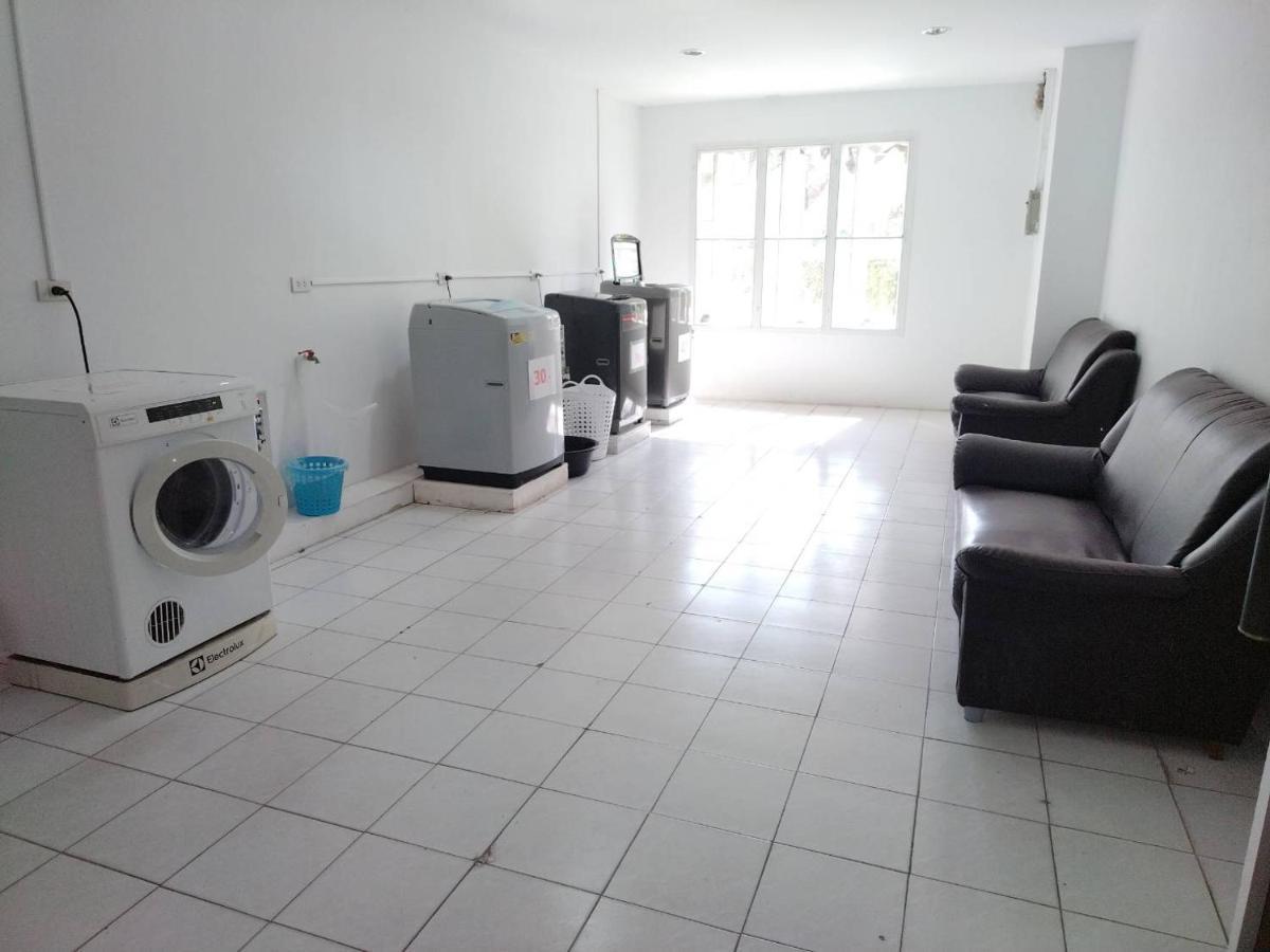 7 Pool Condo Opposite The Train Station Near Old City And Nimman Chiang Mai Exterior foto