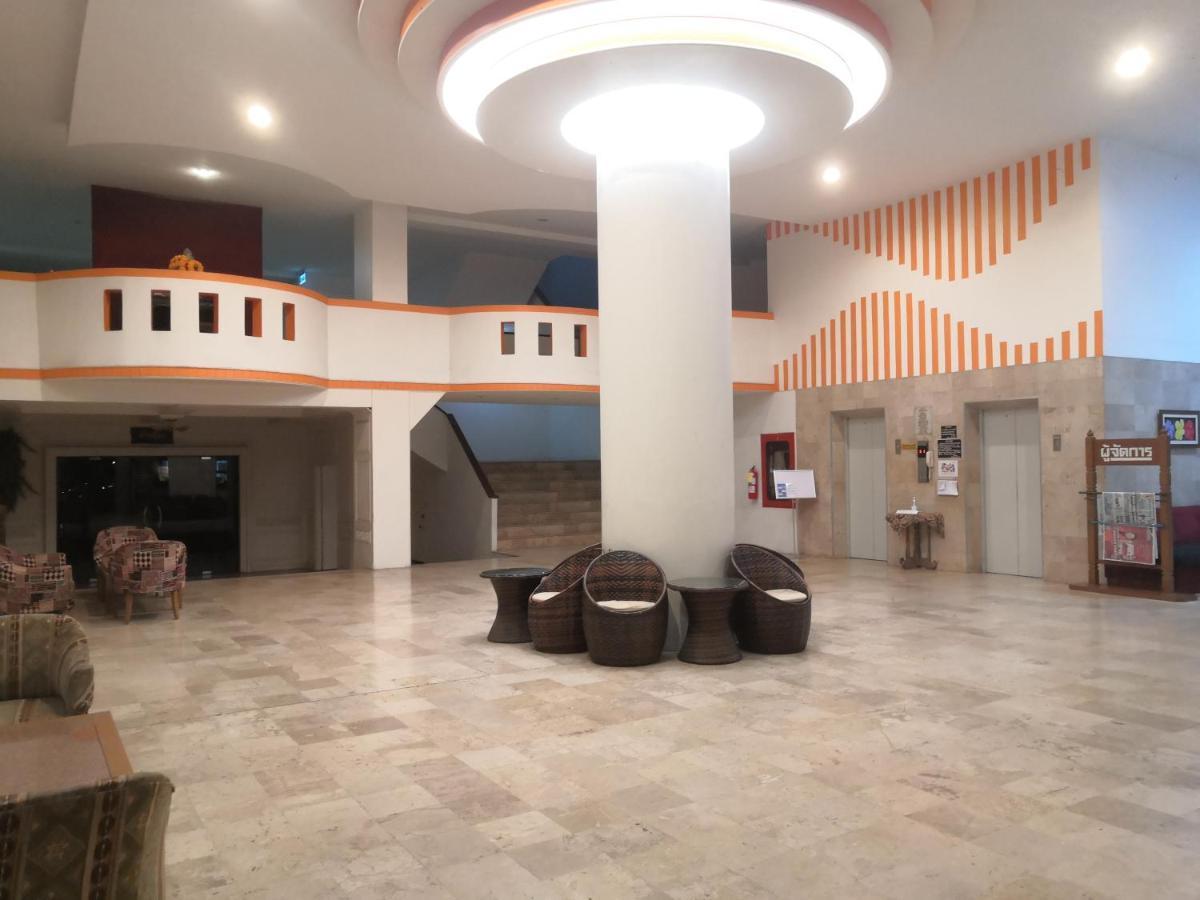 7 Pool Condo Opposite The Train Station Near Old City And Nimman Chiang Mai Exterior foto